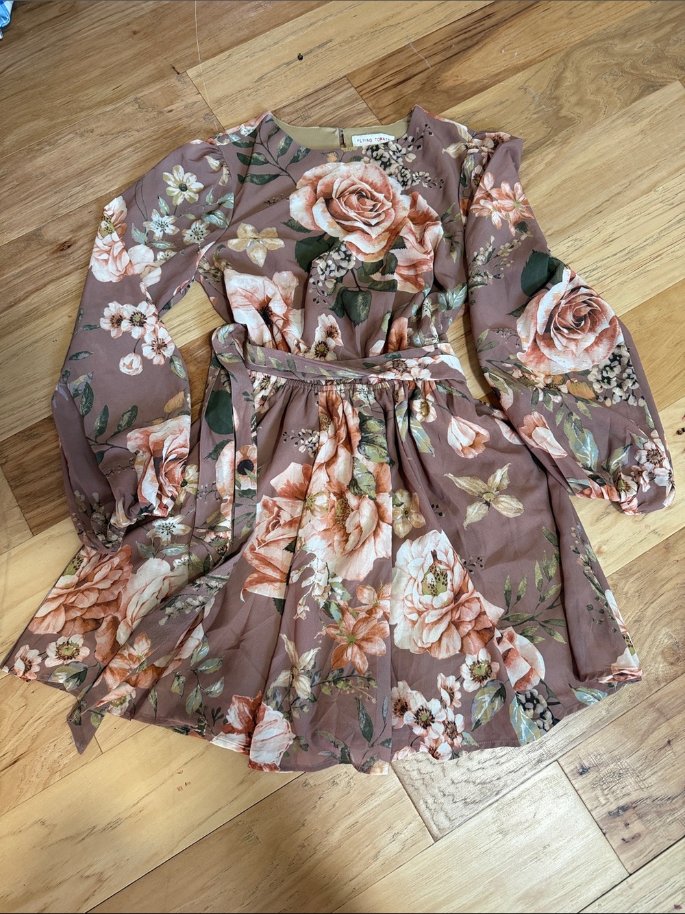 Flying tomato brand floral dress with tie